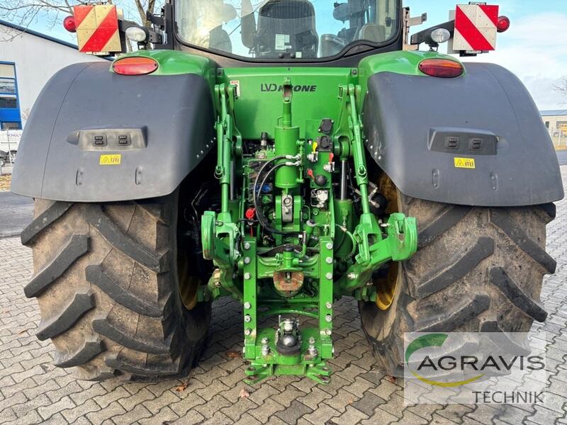 John Deere 8320R